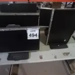 LOTE 494 - 04 MONITORES MARCA HP E 01 MONITOR MARCA LENOVO. (NO ESTADO) ATENÇÃO! FAZER A VISITAÇÃO ANTES DE ARREMATAR, NÃO SABEMOS SE FUNCIONA, LEILÃO NÃO TEM GARANTIA E NEM DEVOLUÇÃO, SUJEITO A POSSÍVEIS AVARIAS VISÍVEIS/OCULTAS E/OU AUSÊNCIA DE COMPONENTES.