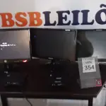 LOTE 354 - 03 MONITORES DE MARCAS E MODELOS DIVERSOS E 02MINI PC MARCA INIT. (NO ESTADO) ATENÇÃO! FAZER A VISITAÇÃO ANTES DE ARREMATAR, NÃO SABEMOS SE FUNCIONA, LEILÃO NÃO TEM GARANTIA E NEM DEVOLUÇÃO, SUJEITO A POSSÍVEIS AVARIAS VISÍVEIS/OCULTAS E/OU AUSÊNCIA DE COMPONENTES.