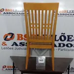 LOTE 023 - 01 CADEIRA DE COZINHA. (NO ESTADO EM QUE SE ENCONTRA. SUJEITO A AVARIAS OCULTAS/VISÍVEIS.) BF8696V