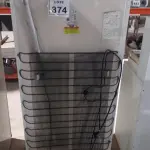 LOTE 374 - 01 GELADEIRA MARCA ELECTROLUX 220V. (NO ESTADO) ATENÇÃO! FAZER A VISITAÇÃO ANTES DE ARREMATAR, NÃO SABEMOS SE FUNCIONA, LEILÃO NÃO TEM GARANTIA E NEM DEVOLUÇÃO, SUJEITO A POSSÍVEIS AVARIAS VISÍVEIS/OCULTAS E/OU AUSÊNCIA DE COMPONENTES.