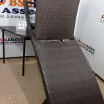 LOTE 135 - 01 ESPREGUIÇADEIRA. (NO ESTADO EM QUE SE ENCONTRA. SUJEITO A AVARIAS OCULTAS/VISÍVEIS.) BJ7365V