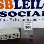 LOTE 365 - 01 SWITCH KVM ATEM MASTER VIEW. (NO ESTADO) ATENÇÃO! FAZER A VISITAÇÃO ANTES DE ARREMATAR, NÃO SABEMOS SE FUNCIONA, LEILÃO NÃO TEM GARANTIA E NEM DEVOLUÇÃO, SUJEITO A POSSÍVEIS AVARIAS VISÍVEIS/OCULTAS E/OU AUSÊNCIA DE COMPONENTES.
