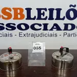 LOTE 055 - 02 CHALEIRAS. (NO ESTADO EM QUE SE ENCONTRA. SUJEITO A AVARIAS OCULTAS/VISÍVEIS.)
