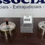 LOTE 055 - 02 CHALEIRAS. (NO ESTADO EM QUE SE ENCONTRA. SUJEITO A AVARIAS OCULTAS/VISÍVEIS.)