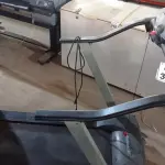 LOTE 380 - 01 ESTEIRA ERGOMÉTRICA MARCA REEBOK. (NO ESTADO) ATENÇÃO! FAZER A VISITAÇÃO ANTES DE ARREMATAR, NÃO SABEMOS SE FUNCIONA, LEILÃO NÃO TEM GARANTIA E NEM DEVOLUÇÃO, SUJEITO A POSSÍVEIS AVARIAS VISÍVEIS/OCULTAS E/OU AUSÊNCIA DE COMPONENTES.