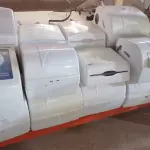 LOTE 432 - 01 LOTE COM GRANDE QUANTIDADE DE DISPENSADORES DE PAPEL. (NO ESTADO) ATENÇÃO! FAZER A VISITAÇÃO ANTES DE ARREMATAR, NÃO SABEMOS SE FUNCIONA, LEILÃO NÃO TEM GARANTIA E NEM DEVOLUÇÃO, SUJEITO A POSSÍVEIS AVARIAS VISÍVEIS/OCULTAS E/OU AUSÊNCIA DE COMPONENTES.
