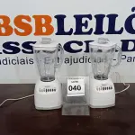 LOTE 040 - 02 LIQUIDIFICADORES OSTERRIZER 110V. (NO ESTADO EM QUE SE ENCONTRA. SUJEITO A AVARIAS OCULTAS/VISÍVEIS.) 