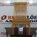 LOTE 023 - 01 CADEIRA DE COZINHA. (NO ESTADO EM QUE SE ENCONTRA. SUJEITO A AVARIAS OCULTAS/VISÍVEIS.) BF8696V