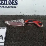 LOTE 280 - 01 FACA IMPORTADA 20CM FULL TANG CABO EM MADEIRA BAINHA DE NAPA. (NO ESTADO) ATENÇÃO! FAZER A VISITAÇÃO ANTES DE ARREMATAR, NÃO SABEMOS SE FUNCIONA. LEILÃO NÃO TEM GARANTIA E NEM DEVOLUÇÃO, SUJEITO A POSSÍVEIS AVARIAS VISÍVEIS/OCULTAS E/OU AUSÊNCIA DE COMPONENTES.