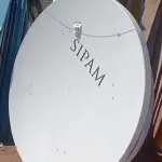LOTE 488 - 02 ANTENAS PARABÓLICAS COM BASE. (NO ESTADO) ATENÇÃO! FAZER A VISITAÇÃO ANTES DE ARREMATAR, NÃO SABEMOS SE FUNCIONA, LEILÃO NÃO TEM GARANTIA E NEM DEVOLUÇÃO, SUJEITO A POSSÍVEIS AVARIAS VISÍVEIS/OCULTAS E/OU AUSÊNCIA DE COMPONENTES.