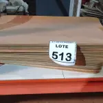 LOTE 513 - 20 PEÇAS DE MADEIRA. (NO ESTADO) ATENÇÃO! FAZER A VISITAÇÃO ANTES DE ARREMATAR, NÃO SABEMOS SE FUNCIONA. LEILÃO NÃO TEM GARANTIA E NEM DEVOLUÇÃO, SUJEITO A POSSÍVEIS AVARIAS VISÍVEIS/OCULTAS E/OU AUSÊNCIA DE COMPONENTES.
