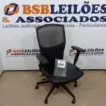 LOTE 098 - 01 CADEIRA DE ESCRITÓRIO. (NO ESTADO EM QUE SE ENCONTRA. SUJEITO A AVARIAS OCULTAS/VISÍVEIS.) AV9804K