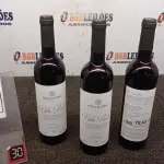 LOTE 360 - 03 GARRAFAS DE VINHO TINTO VALA REAL PORTUGUÊS SAFRA 2019 750ML. (NO ESTADO) ATENÇÃO! FAZER A VISITAÇÃO ANTES DE ARREMATAR, NÃO SABEMOS SE FUNCIONA, LEILÃO NÃO TEM GARANTIA E NEM DEVOLUÇÃO, SUJEITO A POSSÍVEIS AVARIAS VISÍVEIS/OCULTAS E/OU AUSÊNCIA DE COMPONENTES.
