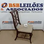 LOTE 102 - 01 CADEIRA DE JANTAR. (NO ESTADO EM QUE SE ENCONTRA. SUJEITO A AVARIAS OCULTAS/VISÍVEIS.) BA1980D