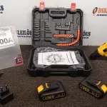 LOTE 200 - 01 PARAFUSADEIRA 36V DUAS BATERIAS COM MALETA E BITS. (NO ESTADO) ATENÇÃO! FAZER A VISITAÇÃO ANTES DE ARREMATAR, NÃO SABEMOS SE FUNCIONA, LEILÃO NÃO TEM GARANTIA E NEM DEVOLUÇÃO, SUJEITO A POSSÍVEIS AVARIAS VISÍVEIS/OCULTAS E/OU AUSÊNCIA DE COMPONENTES.
