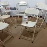 LOTE 396 - 08 CADEIRAS DE FERRO DOBRÁVEL. (NO ESTADO) ATENÇÃO! FAZER A VISITAÇÃO ANTES DE ARREMATAR, NÃO SABEMOS SE FUNCIONA. LEILÃO NÃO TEM GARANTIA E NEM DEVOLUÇÃO, SUJEITO A POSSÍVEIS AVARIAS VISÍVEIS/OCULTAS E/OU AUSÊNCIA DE COMPONENTES.