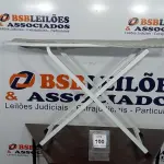 LOTE 100 - 01 TÁBUA DE PASSAR ROUPAS. (NO ESTADO EM QUE SE ENCONTRA. SUJEITO A AVARIAS OCULTAS/VISÍVEIS.)