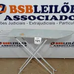 LOTE 121 - 01 TÁBUA DE PASSAR ROUPAS. (NO ESTADO EM QUE SE ENCONTRA. SUJEITO A AVARIAS OCULTAS/VISÍVEIS.)