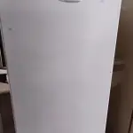 LOTE 374 - 01 GELADEIRA MARCA ELECTROLUX 220V. (NO ESTADO) ATENÇÃO! FAZER A VISITAÇÃO ANTES DE ARREMATAR, NÃO SABEMOS SE FUNCIONA, LEILÃO NÃO TEM GARANTIA E NEM DEVOLUÇÃO, SUJEITO A POSSÍVEIS AVARIAS VISÍVEIS/OCULTAS E/OU AUSÊNCIA DE COMPONENTES.