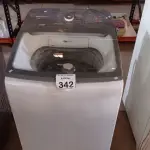 LOTE 342 - 01 MÁQUINA DE LAVAR 12KG MARCA BRASTEMP 220V. (NO ESTADO) ATENÇÃO! FAZER A VISITAÇÃO ANTES DE ARREMATAR, NÃO SABEMOS SE FUNCIONA, LEILÃO NÃO TEM GARANTIA E NEM DEVOLUÇÃO, SUJEITO A POSSÍVEIS AVARIAS VISÍVEIS/OCULTAS E/OU AUSÊNCIA DE COMPONENTES.