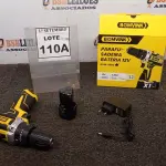 LOTE 110 - 01 PARAFUSADEIRA A BATERIA 12V 2BITS E CARREGADOR. (NO ESTADO) ATENÇÃO! FAZER A VISITAÇÃO ANTES DE ARREMATAR, NÃO SABEMOS SE FUNCIONA, LEILÃO NÃO TEM GARANTIA E NEM DEVOLUÇÃO, SUJEITO A POSSÍVEIS AVARIAS VISÍVEIS/OCULTAS E/OU AUSÊNCIA DE COMPONENTES.