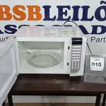 LOTE 010 - 01 MICROONDAS ELECTROLUX 220V. (NO ESTADO EM QUE SE ENCONTRA. SUJEITO A AVARIAS OCULTAS/VISÍVEIS.) BH1531N