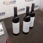 LOTE 330 - 03 GARRAFAS DE VINHO TINTO VALA REAL PORTUGUÊS SAFRA 2019 750ML. (NO ESTADO) ATENÇÃO! FAZER A VISITAÇÃO ANTES DE ARREMATAR, NÃO SABEMOS SE FUNCIONA, LEILÃO NÃO TEM GARANTIA E NEM DEVOLUÇÃO, SUJEITO A POSSÍVEIS AVARIAS VISÍVEIS/OCULTAS E/OU AUSÊNCIA DE COMPONENTES.
