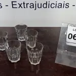 LOTE 067 - 05 COPOS DE VIDRO. (NO ESTADO EM QUE SE ENCONTRA. SUJEITO A AVARIAS OCULTAS/VISÍVEIS.)