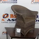LOTE 112 - 01 POLTRONA DE JARDIM. (NO ESTADO EM QUE SE ENCONTRA. SUJEITO A AVARIAS OCULTAS/VISÍVEIS.) AV9336F