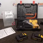 LOTE 210 - 01 PARAFUSADEIRA 36V DUAS BATERIAS COM MALETA E BITS. (NO ESTADO) ATENÇÃO! FAZER A VISITAÇÃO ANTES DE ARREMATAR, NÃO SABEMOS SE FUNCIONA, LEILÃO NÃO TEM GARANTIA E NEM DEVOLUÇÃO, SUJEITO A POSSÍVEIS AVARIAS VISÍVEIS/OCULTAS E/OU AUSÊNCIA DE COMPONENTES.