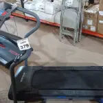 LOTE 379 - 01 ESTEIRA ERGOMÉTRICA MARCA WESLO. (NO ESTADO) ATENÇÃO! FAZER A VISITAÇÃO ANTES DE ARREMATAR, NÃO SABEMOS SE FUNCIONA, LEILÃO NÃO TEM GARANTIA E NEM DEVOLUÇÃO, SUJEITO A POSSÍVEIS AVARIAS VISÍVEIS/OCULTAS E/OU AUSÊNCIA DE COMPONENTES.