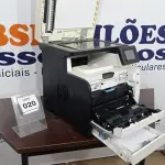 LOTE 020 - 01 IMPRESSORA HP. (NO ESTADO EM QUE SE ENCONTRA. SUJEITO A AVARIAS OCULTAS/VISÍVEIS.) AV9710V