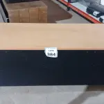LOTE 384 - 01 RACK 02 PORTAS DE CORRER COM RODINHAS. (NO ESTADO) ATENÇÃO! FAZER A VISITAÇÃO ANTES DE ARREMATAR, NÃO SABEMOS SE FUNCIONA, LEILÃO NÃO TEM GARANTIA E NEM DEVOLUÇÃO, SUJEITO A POSSÍVEIS AVARIAS VISÍVEIS/OCULTAS E/OU AUSÊNCIA DE COMPONENTES.