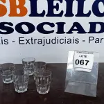 LOTE 067 - 05 COPOS DE VIDRO. (NO ESTADO EM QUE SE ENCONTRA. SUJEITO A AVARIAS OCULTAS/VISÍVEIS.)