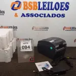 LOTE 094 - 01 IMPRESSORA DE ETIQUETAS MARCA TSC. (NO ESTADO) ATENÇÃO! FAZER A VISITAÇÃO ANTES DE ARREMATAR, NÃO SABEMOS SE FUNCIONA, LEILÃO NÃO TEM GARANTIA E NEM DEVOLUÇÃO, SUJEITO A POSSÍVEIS AVARIAS VISÍVEIS/OCULTAS E/OU AUSÊNCIA DE COMPONENTES.