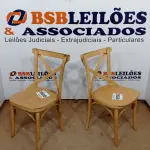 LOTE 056 - 02  CADEIRAS DE MADEIRA (NO ESTADO, NÃO SABEMOS SE FUNCIONA. LEILÃO NÃO TEM GARANTIA E NEM DEVOLUÇÃO, SUJEITO A POSSÍVEIS AVARIAS VISÍVEIS/OCULTAS E/OU AUSÊNCIA DE COMPONENTES)