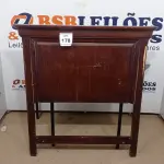LOTE 178 - 01 CABECEIRA DE CAMA HEADBOARD TWIN. (NO ESTADO EM QUE SE ENCONTRA. SUJEITO A AVARIAS OCULTAS/VISÍVEIS.) BJ6987E