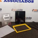 LOTE 008 - 01 TABLET MARCA POSITIVO. (NO ESTADO) ATENÇÃO! FAZER A VISITAÇÃO ANTES DE ARREMATAR, NÃO SABEMOS SE FUNCIONA, LEILÃO NÃO TEM GARANTIA E NEM DEVOLUÇÃO, SUJEITO A POSSÍVEIS AVARIAS VISÍVEIS/OCULTAS E/OU AUSÊNCIA DE COMPONENTES.