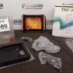 LOTE 089 - 01 TABLET QAV 801 8GB MARCA TABRA. (NO ESTADO) ATENÇÃO! FAZER A VISITAÇÃO ANTES DE ARREMATAR, NÃO SABEMOS SE FUNCIONA, LEILÃO NÃO TEM GARANTIA E NEM DEVOLUÇÃO, SUJEITO A POSSÍVEIS AVARIAS VISÍVEIS/OCULTAS E/OU AUSÊNCIA DE COMPONENTES.