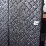 LOTE 190 - 01 COLCHÃO SOLTEIRO COM BASE 1,88CM X 0,88CM. (NO ESTADO EM QUE SE ENCONTRA. SUJEITO A AVARIAS OCULTAS/VISÍVEIS.) BJ7216C