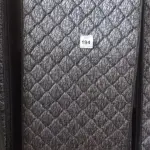 LOTE 194 - 01 COLCHÃO SOLTEIRO COM BASE 1,88CM X 0,88CM. (NO ESTADO EM QUE SE ENCONTRA. SUJEITO A AVARIAS OCULTAS/VISÍVEIS.) BJ7216N