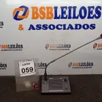 LOTE 059 - 01 MICROFONE DE MESA COM BASE. (NO ESTADO) ATENÇÃO! FAZER A VISITAÇÃO ANTES DE ARREMATAR, NÃO SABEMOS SE FUNCIONA, LEILÃO NÃO TEM GARANTIA E NEM DEVOLUÇÃO, SUJEITO A POSSÍVEIS AVARIAS VISÍVEIS/OCULTAS E/OU AUSÊNCIA DE COMPONENTES.
