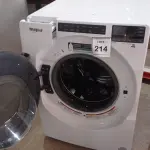 LOTE 214 - 01 MÁQUINA DE LAVAR ROUPAS WHIRLPOOL 110V. (NO ESTADO EM QUE SE ENCONTRA. SUJEITO A AVARIAS OCULTAS/VISÍVEIS.) BJ7237V