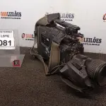 LOTE 081 - 01 FILMADORA PROFISSIONAL DVCAM MARCA SONY. (NO ESTADO) ATENÇÃO! FAZER A VISITAÇÃO ANTES DE ARREMATAR, NÃO SABEMOS SE FUNCIONA, LEILÃO NÃO TEM GARANTIA E NEM DEVOLUÇÃO, SUJEITO A POSSÍVEIS AVARIAS VISÍVEIS/OCULTAS E/OU AUSÊNCIA DE COMPONENTES.