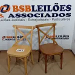 LOTE 101 - 02 CADEIRAS DE MADEIRA (NO ESTADO, NÃO SABEMOS SE FUNCIONA. LEILÃO NÃO TEM GARANTIA E NEM DEVOLUÇÃO, SUJEITO A POSSÍVEIS AVARIAS VISÍVEIS/OCULTAS E/OU AUSÊNCIA DE COMPONENTES)