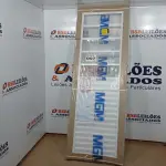 LOTE 097 - 01 PORTA DE AÇO LAMINADA MISTA HORIZONTAL 215X75CM MINAS SUL MGM BRANCO (NO ESTADO, NÃO SABEMOS SE FUNCIONA. LEILÃO NÃO TEM GARANTIA E NEM DEVOLUÇÃO, SUJEITO A POSSÍVEIS AVARIAS VISÍVEIS/OCULTAS E/OU AUSÊNCIA DE COMPONENTES)