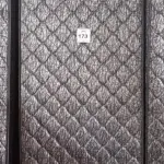 LOTE 173 - 01 COLCHÃO SOLTEIRO COM BASE 1,88CM X 0,88CM. (NO ESTADO EM QUE SE ENCONTRA. SUJEITO A AVARIAS OCULTAS/VISÍVEIS.) BJ7221H