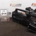 LOTE 014 - 01 FILMADORA PROFISSIONAL FULL HD 1920 X 1080 MARCA SONY. (NO ESTADO) ATENÇÃO! FAZER A VISITAÇÃO ANTES DE ARREMATAR, NÃO SABEMOS SE FUNCIONA, LEILÃO NÃO TEM GARANTIA E NEM DEVOLUÇÃO, SUJEITO A POSSÍVEIS AVARIAS VISÍVEIS/OCULTAS E/OU AUSÊNCIA DE COMPONENTES.