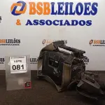 LOTE 081 - 01 FILMADORA PROFISSIONAL DVCAM MARCA SONY. (NO ESTADO) ATENÇÃO! FAZER A VISITAÇÃO ANTES DE ARREMATAR, NÃO SABEMOS SE FUNCIONA, LEILÃO NÃO TEM GARANTIA E NEM DEVOLUÇÃO, SUJEITO A POSSÍVEIS AVARIAS VISÍVEIS/OCULTAS E/OU AUSÊNCIA DE COMPONENTES.