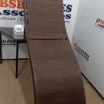 LOTE 220 - 01 ESPREGUIÇADEIRA. (NO ESTADO EM QUE SE ENCONTRA. SUJEITO A AVARIAS OCULTAS/VISÍVEIS.) BH1638A